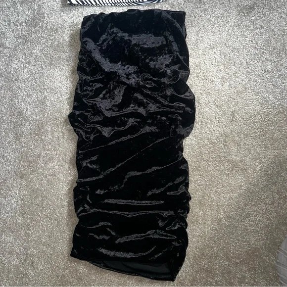 Top & skirt - Picture 4 of 4